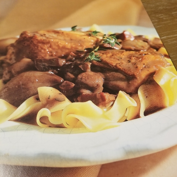 COPY - Williams Sonoma collection chicken cookbook 2001 - Picture 4 of 7